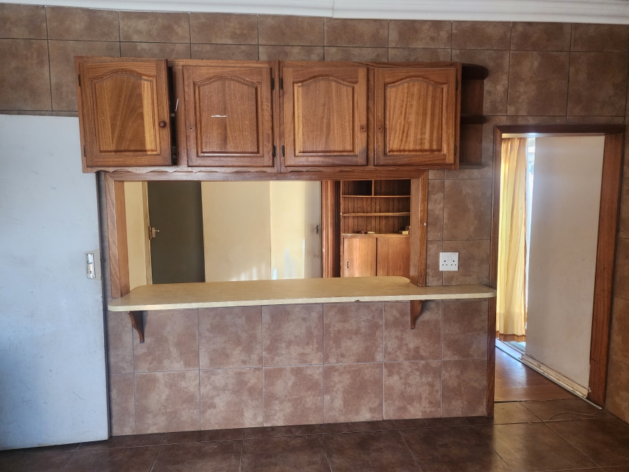 13 Bedroom Property for Sale in Doorn Free State